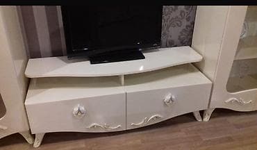 Спальные гарнитуры: Двуспальная кровать — 4