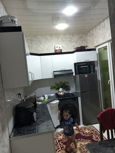 mingecevirde ev satilir: Xezer Rayon Bine qesebesinde 334 nomreli mektebin yaninda Dayanacaga — 8