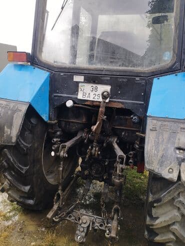 qosqu: Belarus 892 traktoru - Güclü dörd silindrli dizel mühərrik, yüksək — 6