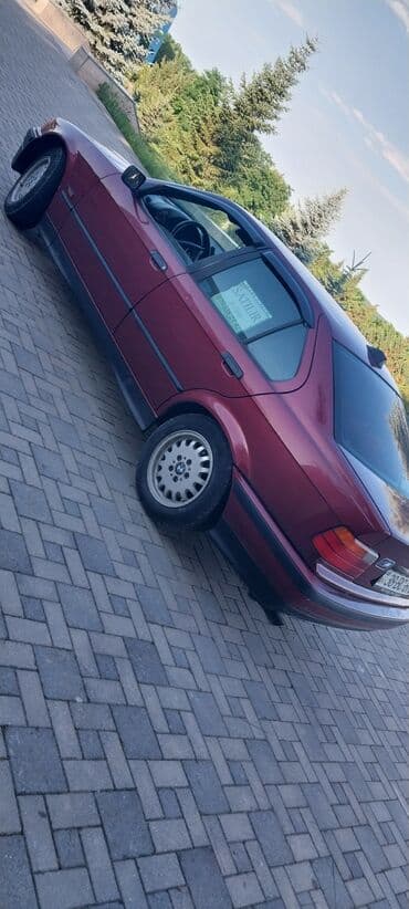 maşlar: BMW 3 series: 2 l | 1996 il Sedan — 7