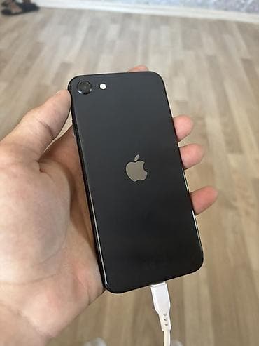 iphone 12 adapter: IPhone SE 2020, Qara, Barmaq izi — 3
