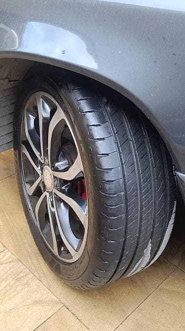 Колесо AMG 225 / 45 / R 17, 5 Болтов — 4
