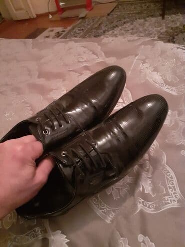 bu kişi штани: Gencede satilir Kişi lakli ayaqqabi rammer 40 olur Turkiye — 2
