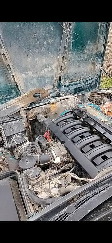 735 bmw: BMW 5 series: 2 l | 1989 il Sedan — 5