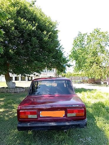 maşınlar satışı: VAZ (LADA) 2107: 1.6 l | Sedan — 3