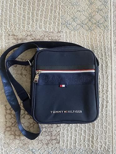 Çiyin çantası, Tommy Hilfiger, Yeni