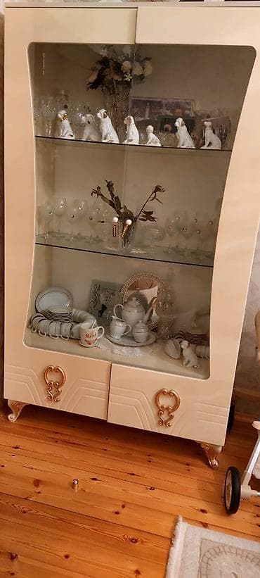 qazan mis: Qonaq otağı üçün klassik dəst – krem rəngində, qızılı dekorlu — 3