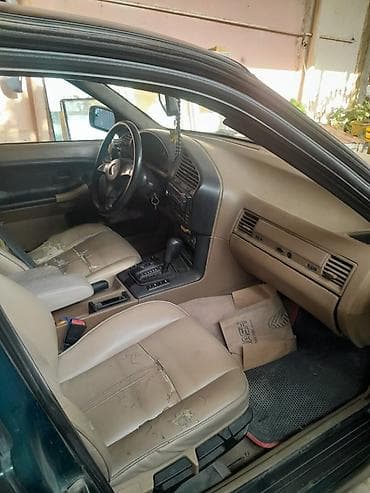 mator vaz: BMW 3 Series E36 sedan - Mühərrik: benzin, 6 silindir (şəhərdaxili — 2