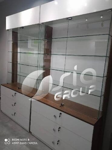 Sifarişlə mebel vitrinləri