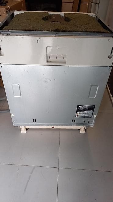 Qabyuyan maşın Hotpoint-Ariston, Tam qabaritli (60 sm.), Quraşdırılan, İşlənmiş