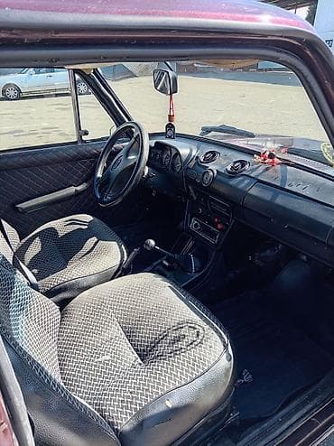 vaz karopkası: Satılır: Lada (VAZ) 2111,4qapılı sedan Xüsusiyyətlər - Rəng: tünd — 2