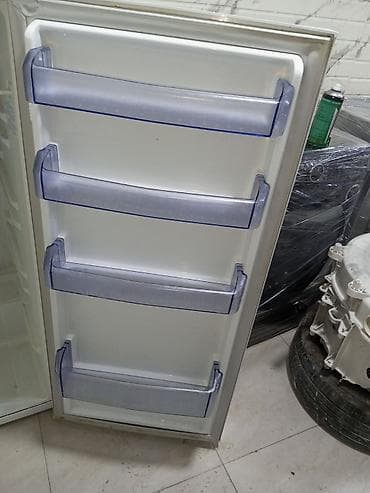 Mikrodalğalı sobalar: 2 qapılı Beko Soyuducu Satılır, rəng - Ağ — 1