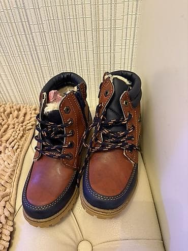 sari batinka: Uşaq üçün qış botları – WORKERS marka - Ölçü: 34 (dabanın iç — 1