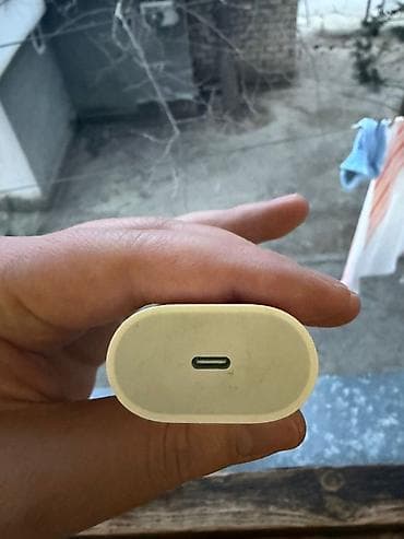 su ile isleyen ventilyator: Simsiz şarj cihazı Apple, 20 Vt, İşlənmiş — 2