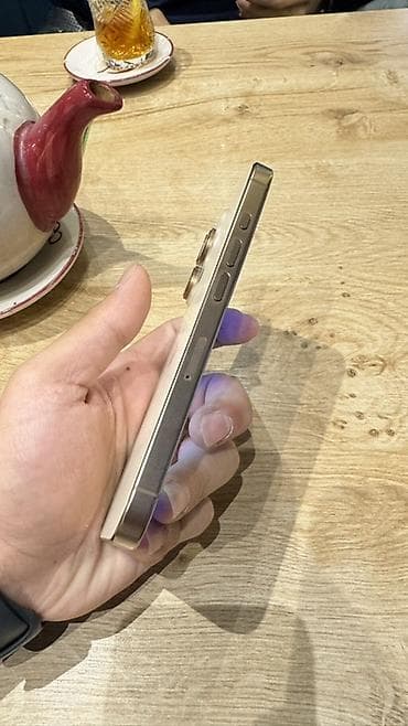 iphone 16 satilir: IPhone 16 Pro, 256 GB, Desert Titanium, Face ID — 3