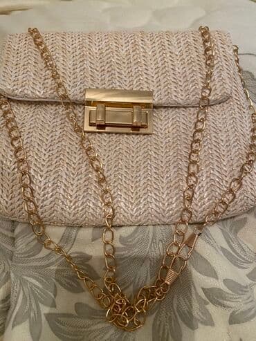 Çiyin çantası, Gucci