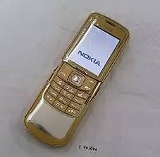 telafon: 8600 nokia aliram ne vaziyetde olsa qiymeti razilashma yolu ile — 1