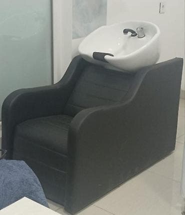 ağ stul: Gözəllik/berber salonu üçün avadanlıq dəsti Tərkib: - — 10