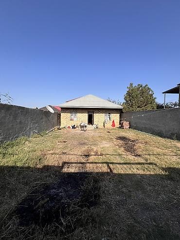 heyet evi: 4 otaqlı, 160 kv. m — 2