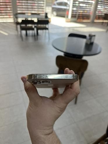 ikinci el 13 pro max: IPhone 12 Pro, 128 GB, Qızılı, Simsiz şarj — 3