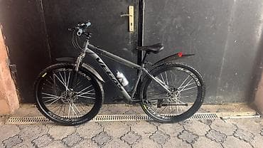 qalin teker velosiped: VEGAS dağ velosipedi - Güclü alüminium gövdə, mat boz rəng - 27.5" — 2