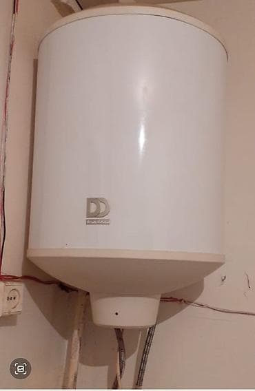 su qzdrci: Demirdokum brendinin elektrik su qızdırıcısı (bojler) - Silindrik — 1