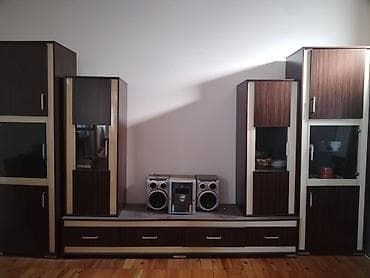 divar refleri: Qonaq otağı üçün modul mebel dəsti - Rəng və material: tünd — 1