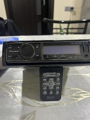 Maqnitol, Pioneer, AUX