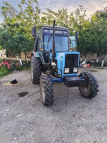 opel guzgu: Belarus MTZ 82.1 traktor - 4x4 (ön aparıcı), universal kənd — 3