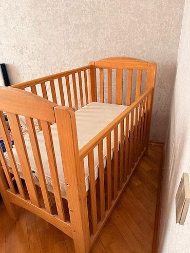 nerdivan satilir: Oğlan və qız üçün, İşlənmiş, Dördbucaq, Beşik, Dəstsiz, Matras ilə, Yellənmə mexanizmsiz — 3