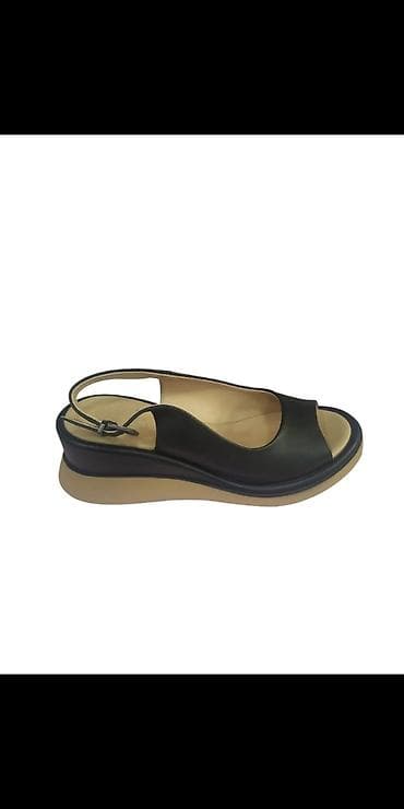 Məhsul: Qadın sandal - Model: Açıq burunlu, arxası açıq slingback