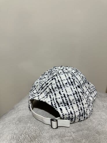 Kurtkalar: Tweed cap - Rəng: ağ–qara qarışıq, toxumalı tweed effektli parça - — 3