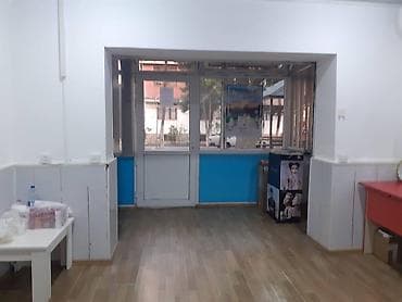 Недвижимость: Yasamalda, Zərdabi küçəsində, parkın içində, təmirli, ofisə yararlı 40 — 4