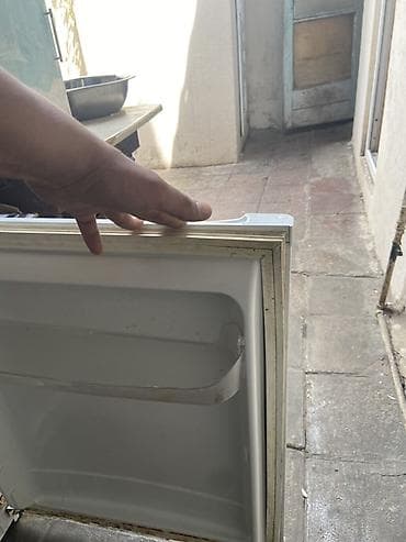 xaladelnik ehtiyat hisseleri: İşlənmiş 1 qapılı Indesit Soyuducu Satılır, rəng - Ağ — 3