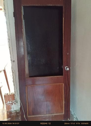 Tavan: Məhsul: Taxta otaq qapıları (şüşəli və taxta panelli modellər) — 1