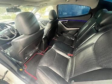 qalmaq şərtilə maşın: Hyundai Elantra: 1.8 l | 2013 il Sedan — 9