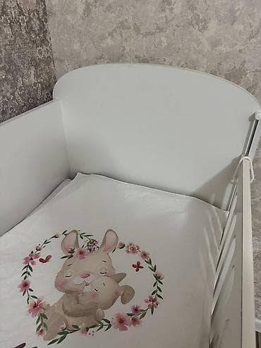 Beşiklər: Oğlan və qız üçün, Dördbucaq, Beşik, Yellənmə mexanizmsiz — 8