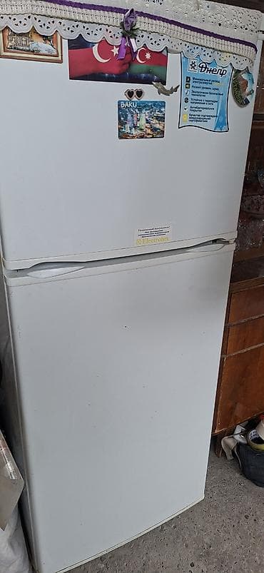 metbex qazlari: 2 qapılı Electrolux Soyuducu Satılır, rəng - Ağ — 1