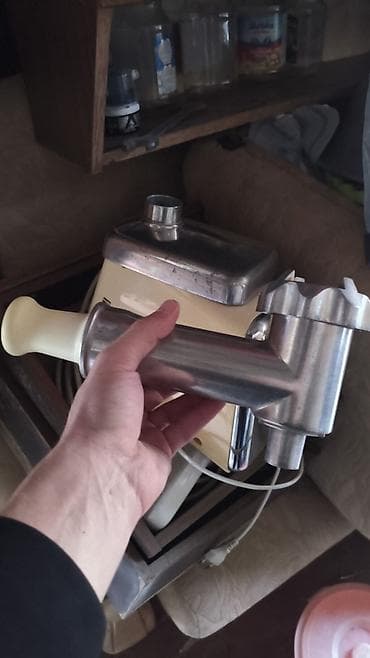 metbex qaz: Ət çəkən maşın — 1