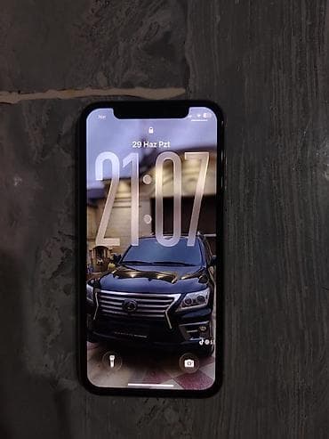 macbook pro 2.el: IPhone 11 Pro, 256 GB, Gümüşü, Face ID — 2
