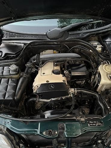 Mercedes-Benz C-Class: 1.8 л | 1998 г. Седан — 5
