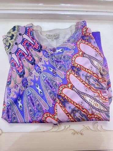 Cinslər: ETRO brendine mexsus Bənövşəyi rəngli, bəzəkli naxışlara malik — 2