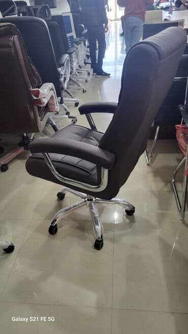 tek qrafat: Новый, С колесиками, Рукояти не регулируются, Ткань — 18