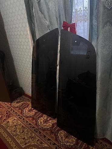 stiker: Məhsul: Tünd rəngli (smoky/black) akril/plastik panel cütü Təsvir: - — 2