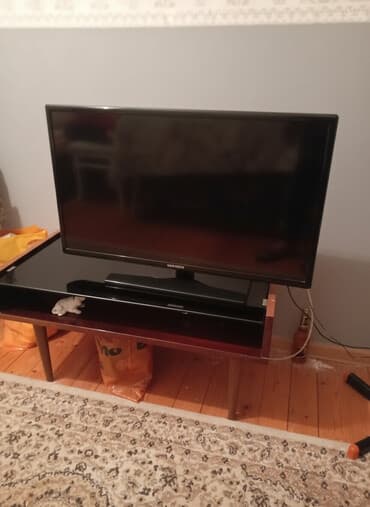 texnomart televizor: İşlənmiş Televizor Samsung 83" HD (1366x768), Ünvandan götürmə — 2
