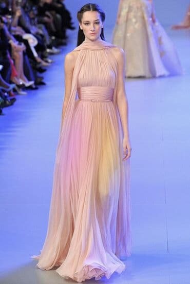 S-M bədən uyumludur.Bir dəfə toya geyinilib.Heç bir qüsuru