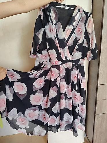 sarafan donlar: 46 razmer 25 manataQadın paltarı – gül printli, şifon - Rəng və — 1