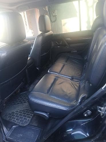 avtomobil acarları: Mitsubishi Pajero GLS, V6 benzinli SUV Xüsusiyyətlər: - Güclü V6 — 5