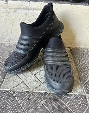 Qara rəngli kişi slip-on idman ayaqqabısı - Model: bağsız/slip-on