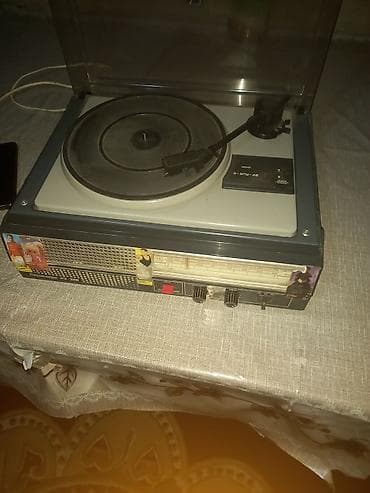 Velosiped ehtiyyat hissələri: SSR istehsalı “Serenada P3‑308” kombinə olunmuş radio‑pikap — 3